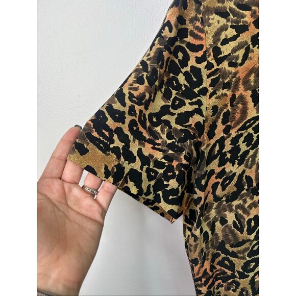 NYC Blouse Co Silk Leopard Print Short Sleeve Top Women’s M Animal Print Vintage - Picture 4 of 10